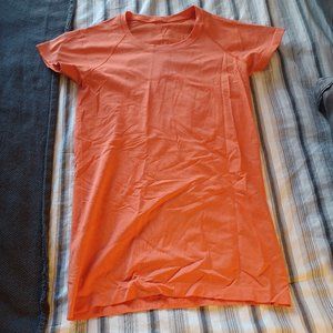 Swiftly Tech Short Sleeve 2.0 Size 6 Canyon Orange